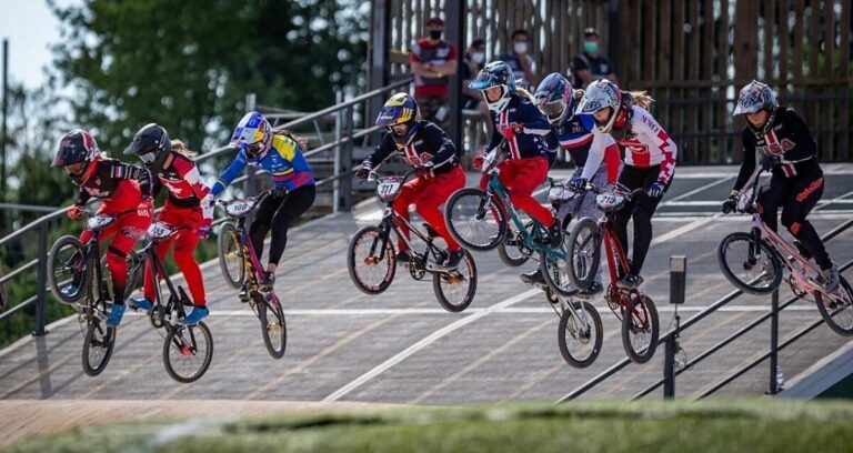 UCI BMX Supercross World Cup: Kompetisi Puncak Sepeda BMX Dunia