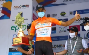 Diego-Camargo-CAMPEON-de-la-Vuelta-a-Colombia-2020