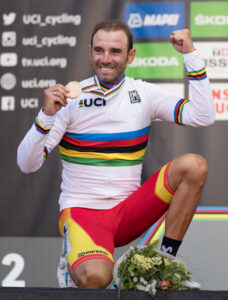 mengenal-atlet-sepeda-terbaik-alejandro-valverde-prestasi-dan-karier