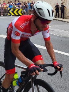 profil-atlet-sepeda-burak-abay