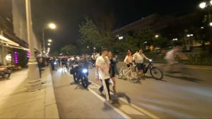 festival-sepeda-malam-hari-di-moskow-perayaan-sepeda-berwarna-warni