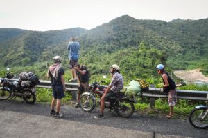 menikmati-keindahan-sepeda-di-jalur-ho-chi-minh-trail