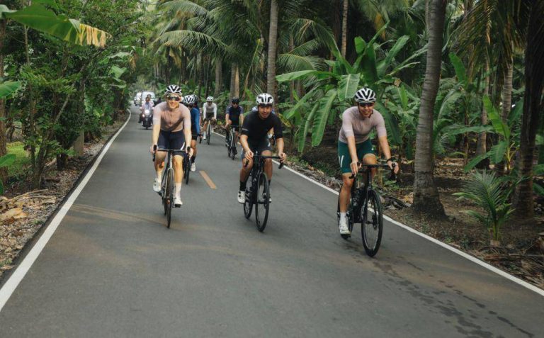 Eksplorasi Sepeda di Daerah Pesisir Selatan Thailand