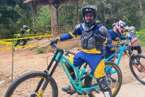 festival-sepeda-cannonball-mtb-perayaan-balap-gunung-seru