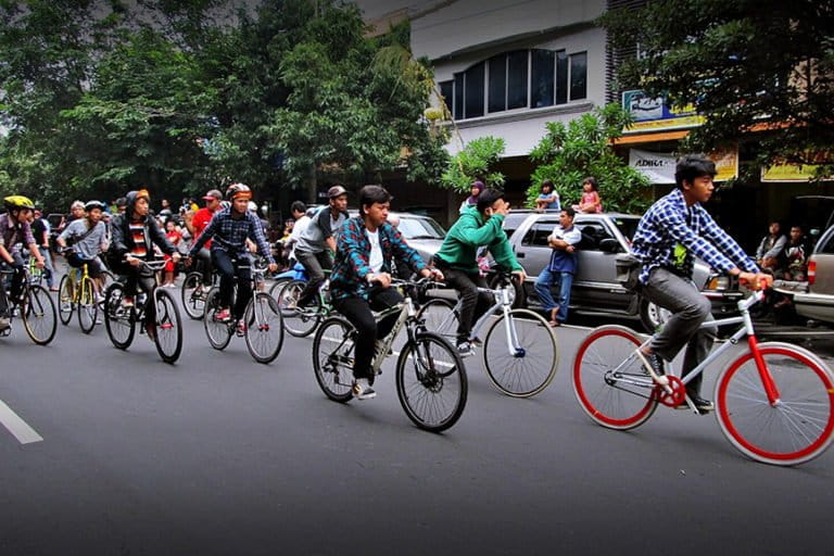 Hari Bersepeda ke Tempat Kerja: Promosi Sepeda sebagai Alternatif Transportasi