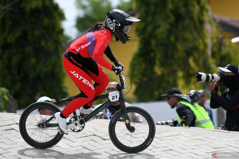 Evend Sepeda IXS Dirt Masters: Kejuaraan Balap BMX Terbaik