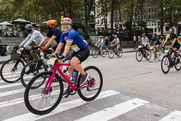 Evend Sepeda TD Five Boro Bike Tour: Perjalanan Sepeda Meriah di NYC