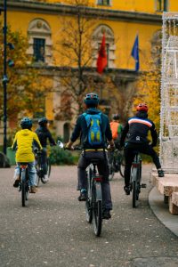 evend-sepeda-tur-bersepeda-tirana-yang-dipandu-panduan-dan-informasi