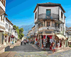 petualangan-sepeda-8-hari-menelusuri-keindahan-albania-selatan