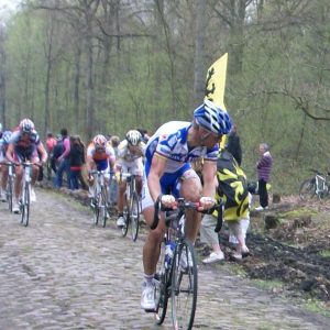 evend-sepeda-di-paris-roubaix-perjalanan-dan-sejarah-balap-sepeda