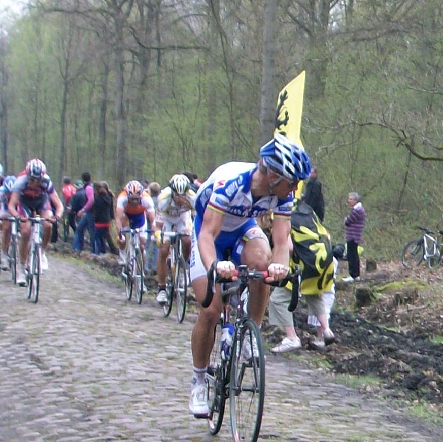 evend-sepeda-di-paris-roubaix-perjalanan-dan-sejarah-balap-sepeda