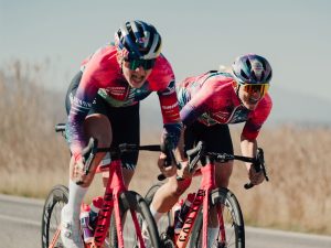 evend-sepeda-wanita-di-vuelta-a-espana-perjalanan-dan-prestasi